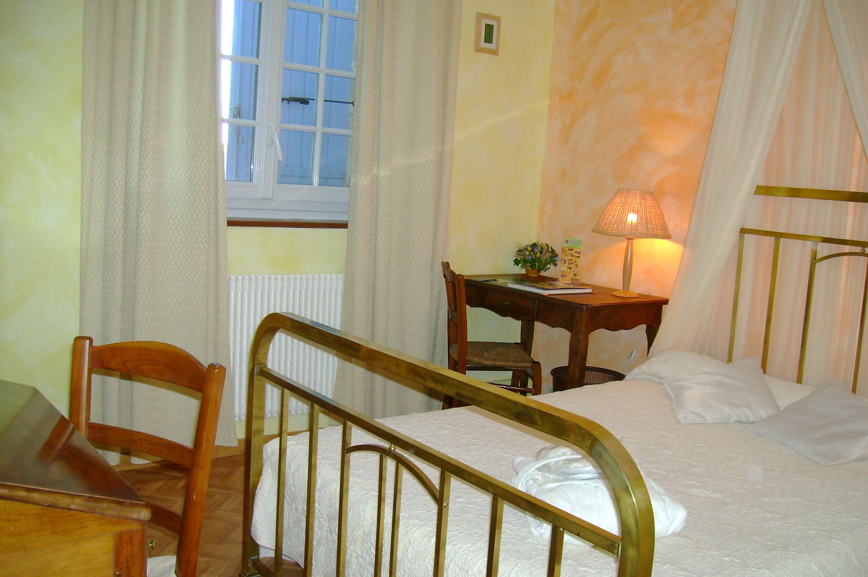 Logis Auberge De Tavel Eksteriør billede