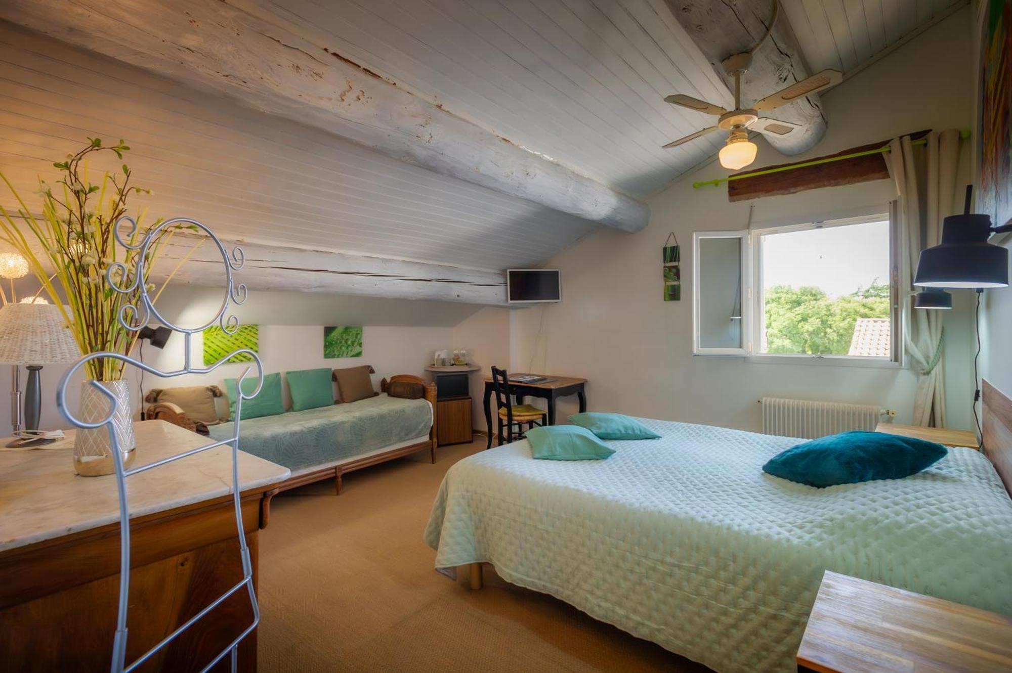 Logis Auberge De Tavel Eksteriør billede