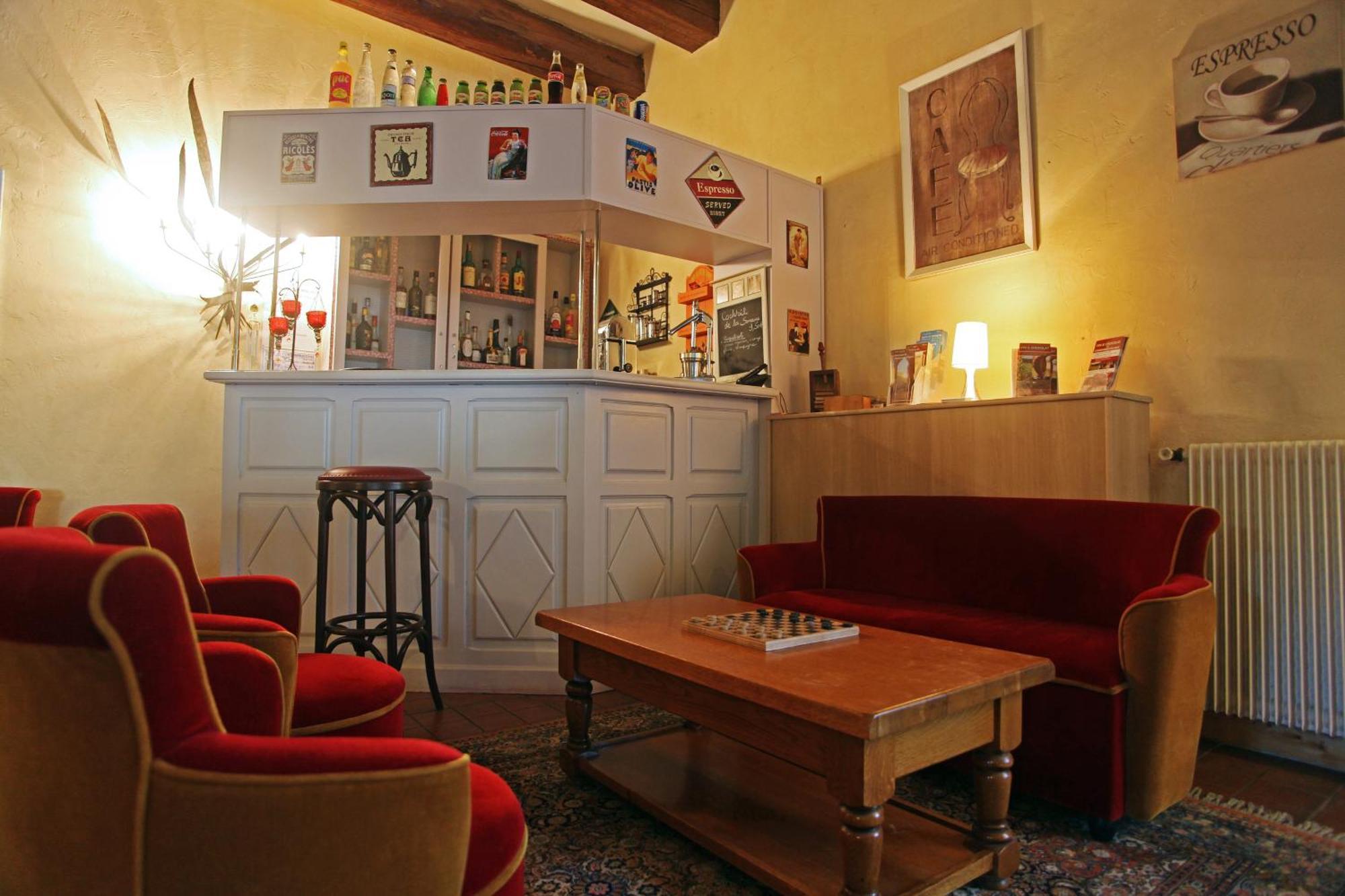 Logis Auberge De Tavel Eksteriør billede